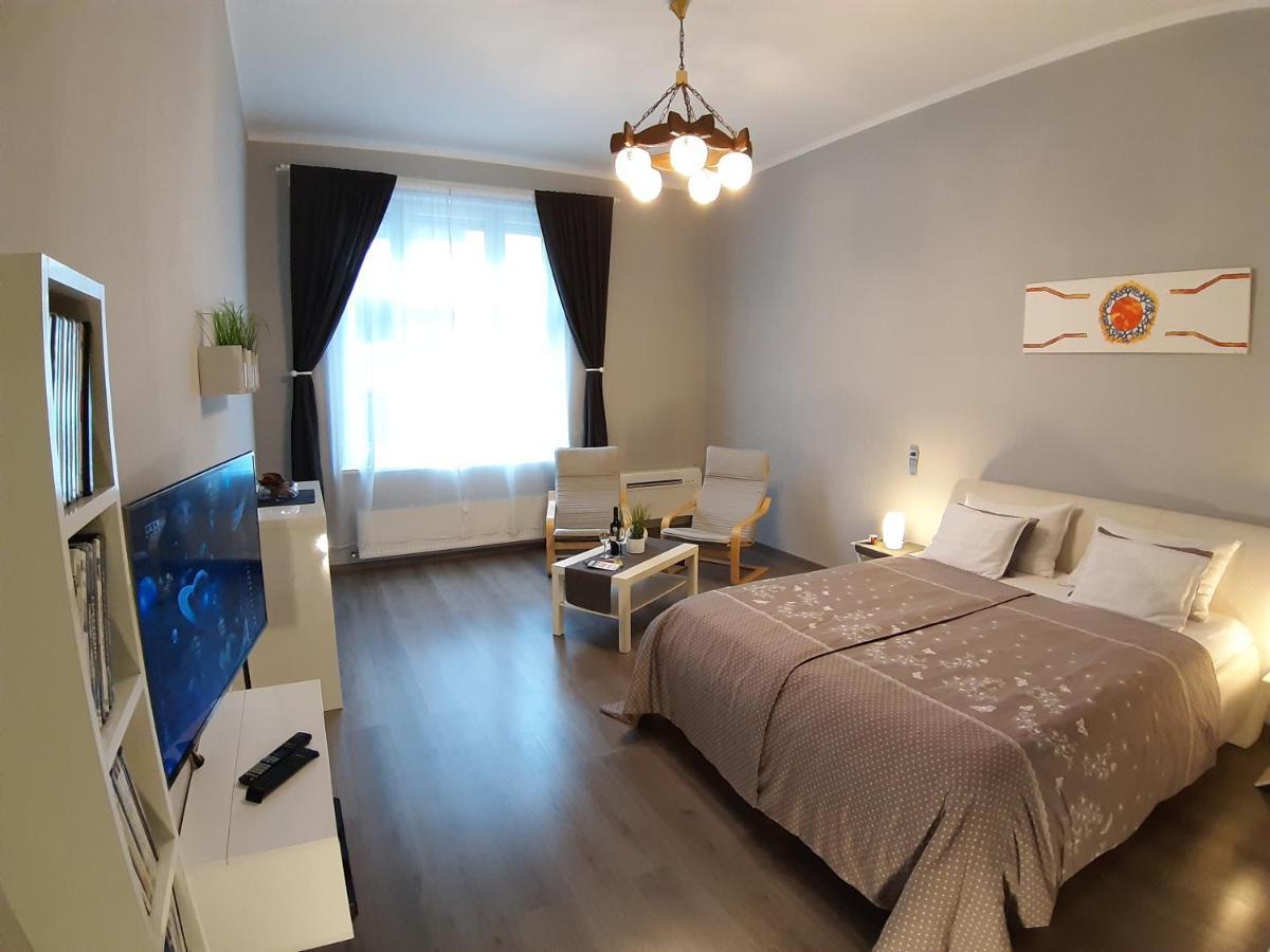 Central Apartment Budapest Exteriör bild