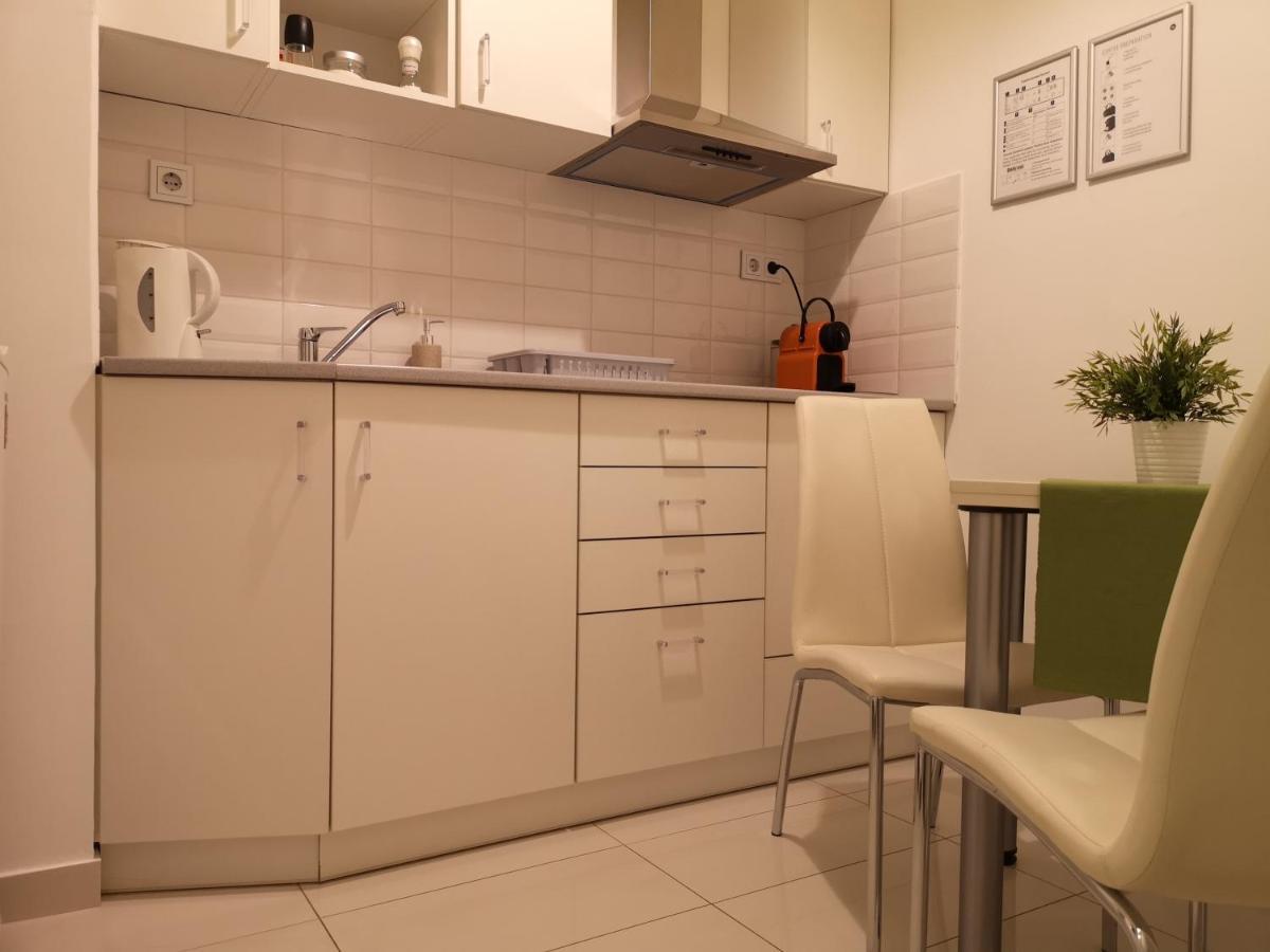 Central Apartment Budapest Exteriör bild